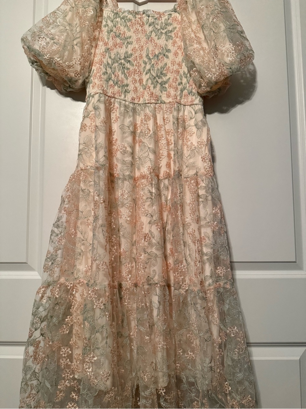 Floral Cream & Blush Tiered Puff-Sleeve Formal Dress